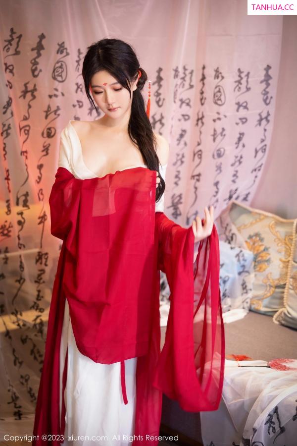   [XiuRen]高清写真图 2023.08.04 No.7192 幼幼 古装美腿第14张图片